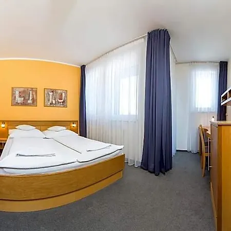 Hotel Trend