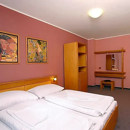 Hotel Trend